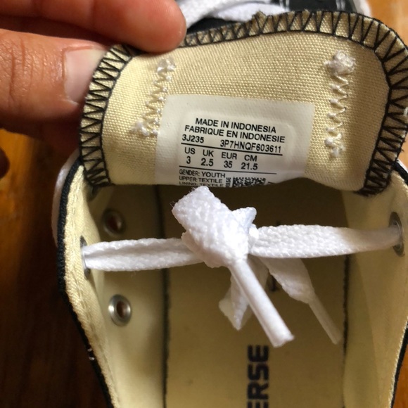 Converse ⭐️ - Picture 3 of 4